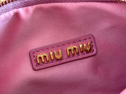 WANDER MATELASSÉ HANDBAG 23 IN CONTESSA PINK LAMBSKIN