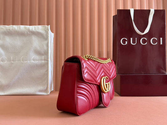 MARMONT SHOULDER BAG 31 IN RED CALFSKIN GOLD CHAIN