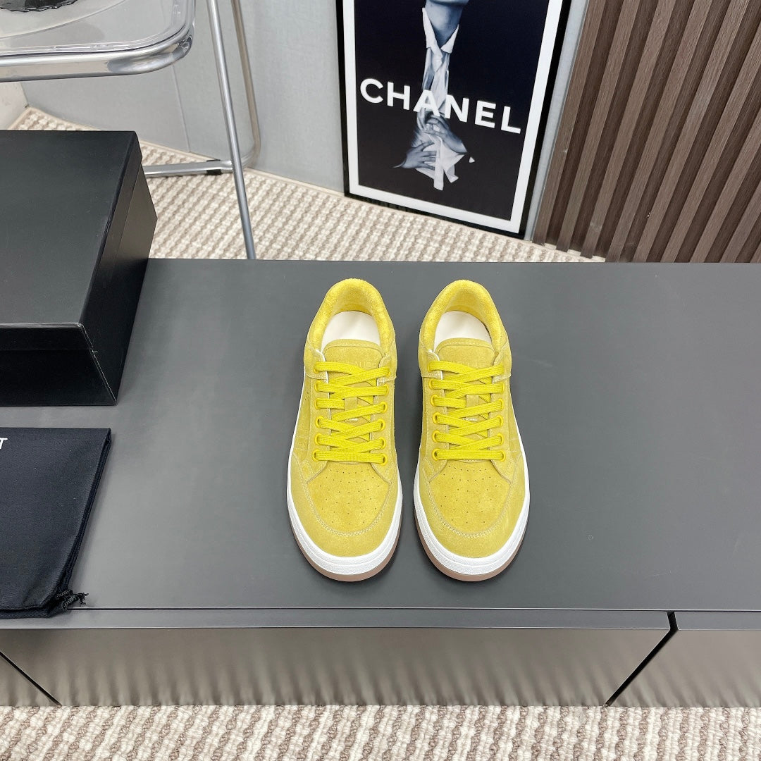 SL/61 SNEAKERS IN LIGHT YELLOW SUEDE