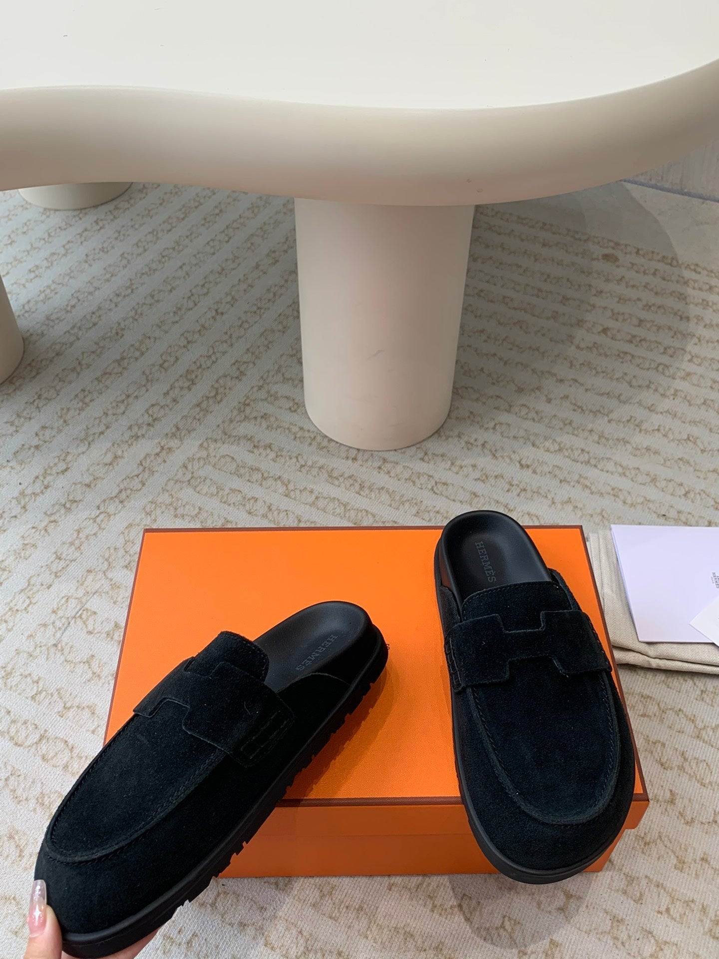 G0 MULE BLACK SUEDE