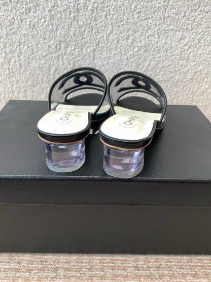 SLIDE SANDALS IN BLACK LAMBSKIN WITH TRANSPARENT PVC