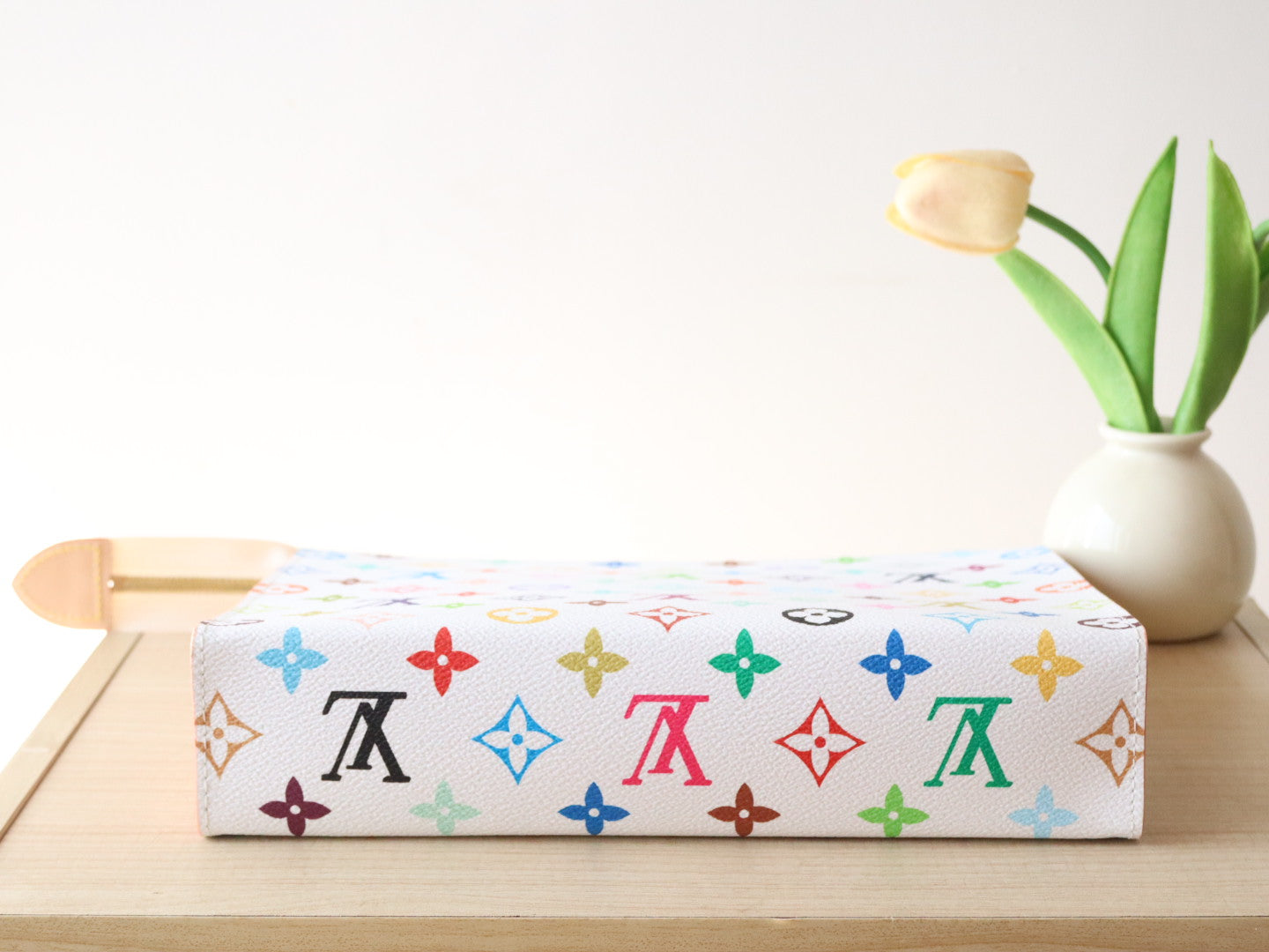 TOILETRY POUCH 25 IN WHITE MIX COLORFUL CALFSKIN