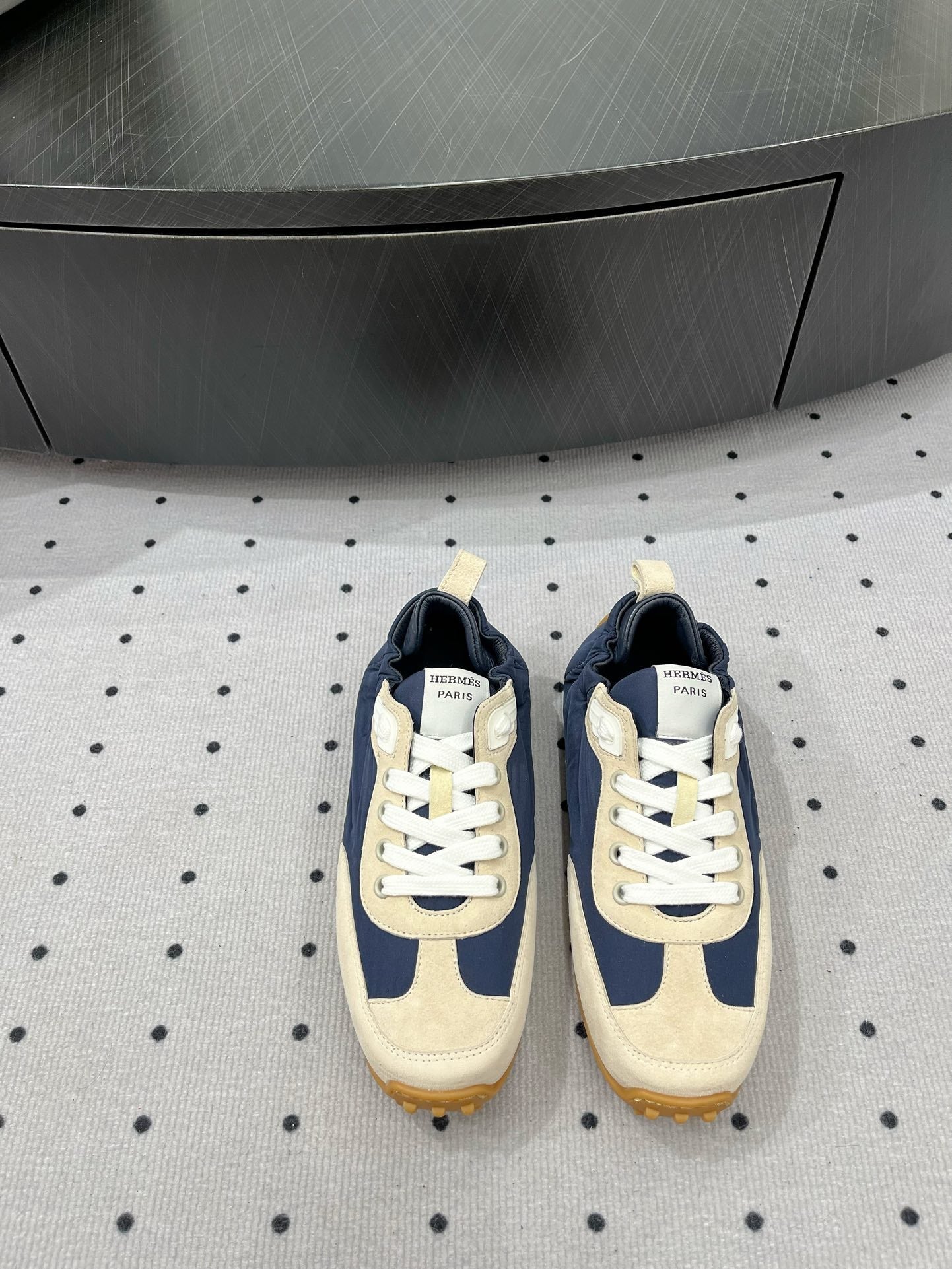 TRAIL SNEAKER IN IVORY TAN MIX SPACE BLUE SUEDE
