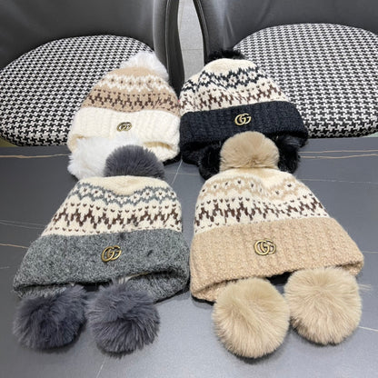 BEANIE HAT IN COLORFUL WOOL 394008