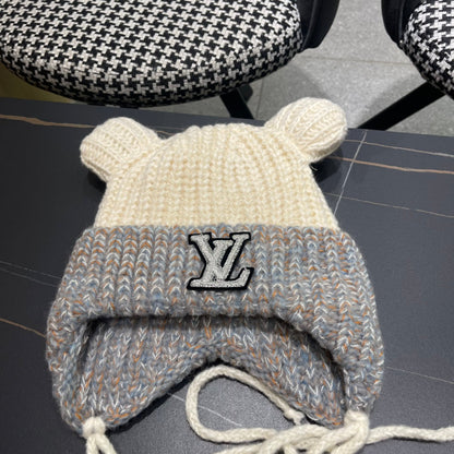 KNITTED BEANIE HAT WITH CUTE EARS IN WHITE MIX GRAY WOOL 403484