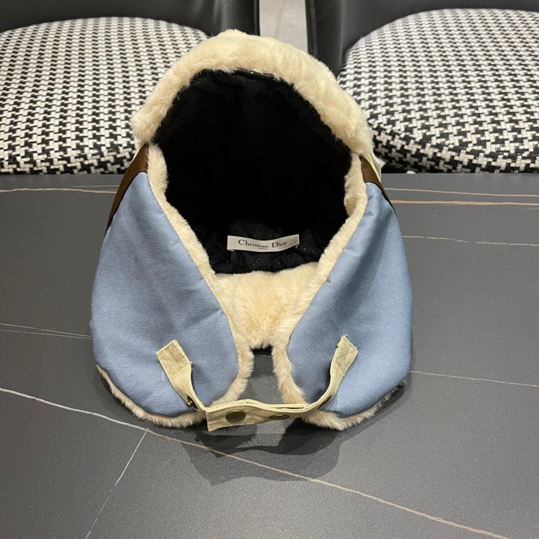 TRAPPER HAT IN BEIGE SUEDE AND RABBIT FUR 439533