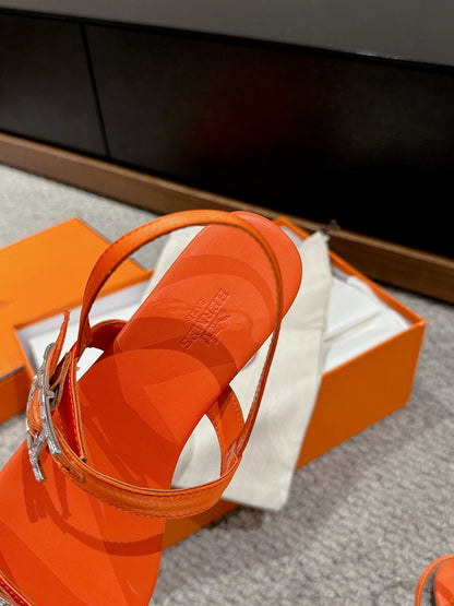 BUCKLE SANDAL BRIGHT ORANGE CALFSKIN