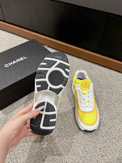 CLASSIC TRAINER IN YELLOW MIX WHITE FABRIC