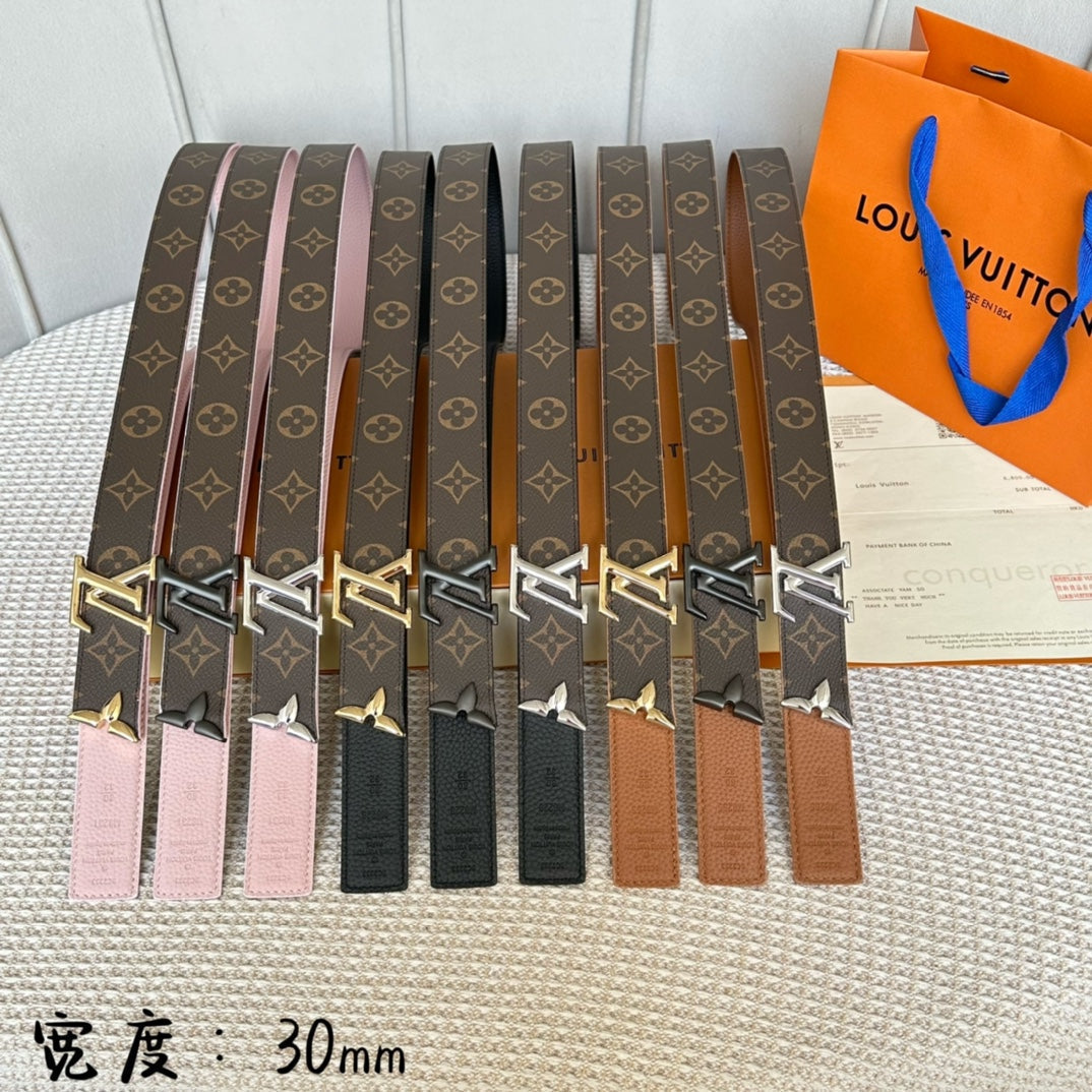 PRETTY LV 30MM REVERSIBLE BELT IN LIGHT PINK CALFSKIN BLACK HARDWARE