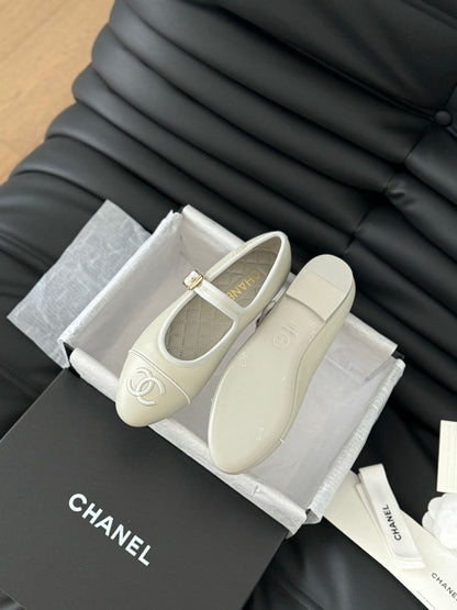 MARY JANE SHOES IN GREY LAMBSKIN