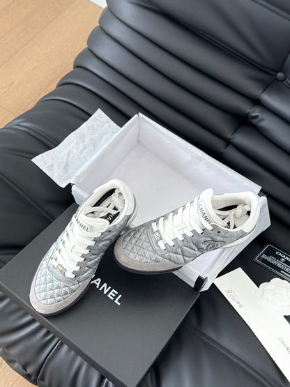 CC SNEAKER IN PEARL GREY MIX WHITE EMBROIDERED LAMBSKIN