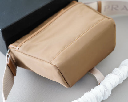 MEDIUM FLAP BAG 20 IN CIDER BROWN RE-NYLON