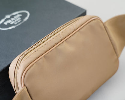 SHOULDER BAG 22 IN TAN BROWN RE-NYLON