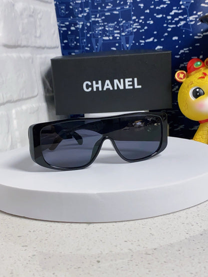 SQUARE SUNGLASSES 641782 IN BLACK ACETATE