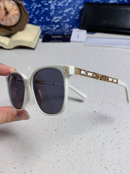 SQUARE SUNGLASSES 632031 IN WHITE ACETATE GOLD METAL
