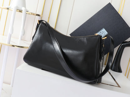 TRIANGLE LOGO HOBO BAG 39 IN BLACK SMOOTH CALFSKIN