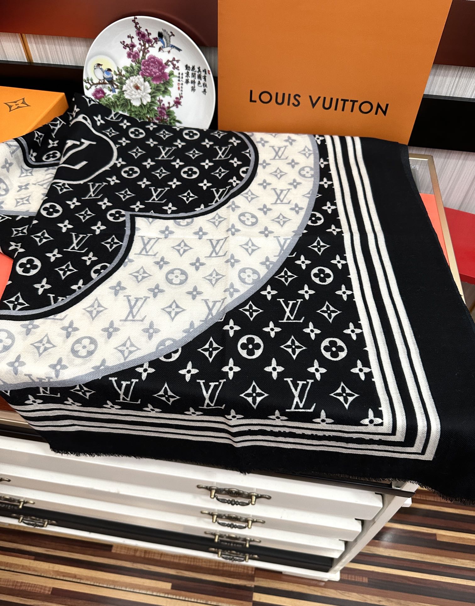 SCARF 200 CM IN BLACK MIX WHITE CASHMERE 400030