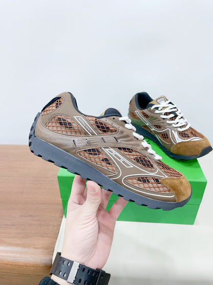 ORBIT SNEAKER IN CHOCOLATE BROWN SUEDE AND METALLIC MESH