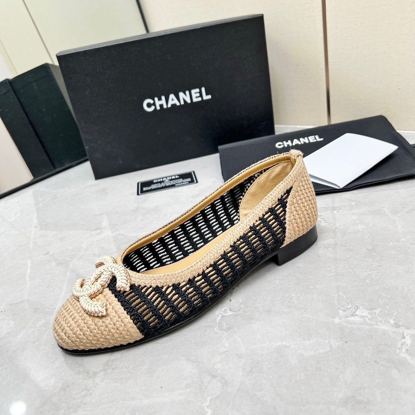 BALLET FLAT 10 MM IN BLACK MIX BEIGE RAFFIA