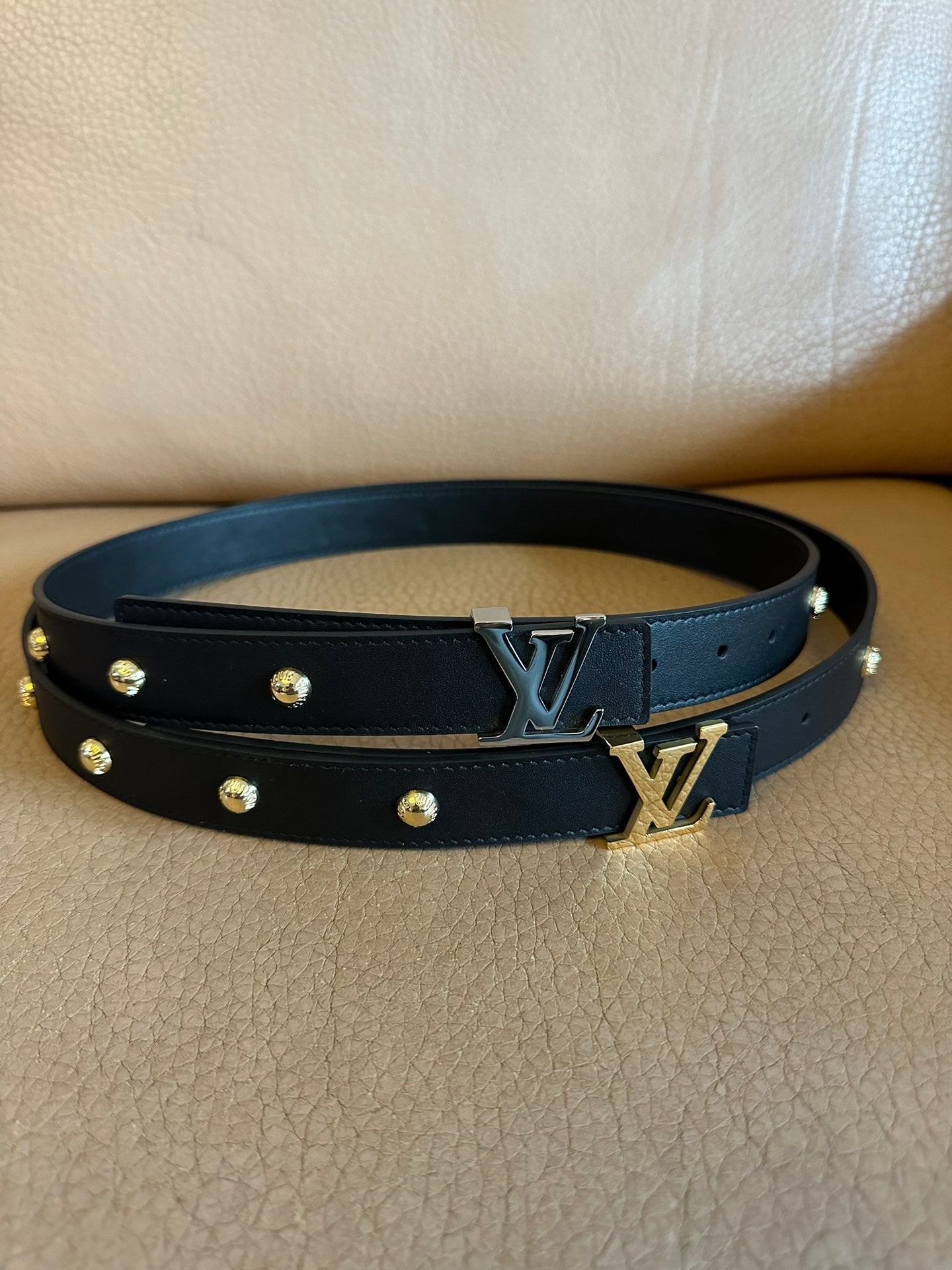 LV Initiales Studs 30mm Reversible Belt Gold Buckle Black Leather