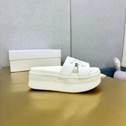 BLOCK SLIDES WITH TRIOMPHE IN WHITE SMOOTH CALFSKIN