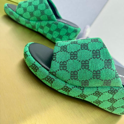 WEDGE SANDALS IN GREEN MONOGRAM JACQUARD FABRIC