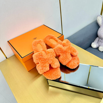 ORAN SHEARLING SANDALS NEON ORANGE