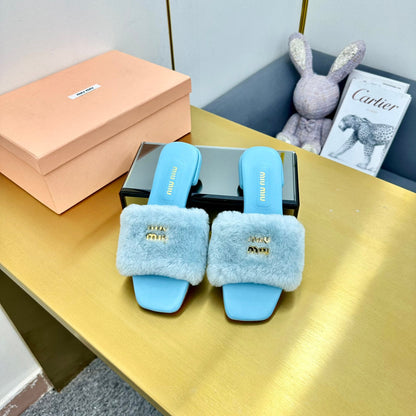 SKY BLUE SLIPPERS LAMB FUR