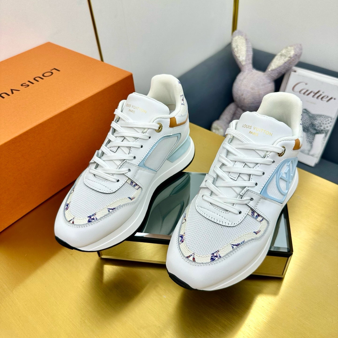 NEO RUN AWAY SNEAKER IN WHITE MIX SKY BLUE CALFSKIN