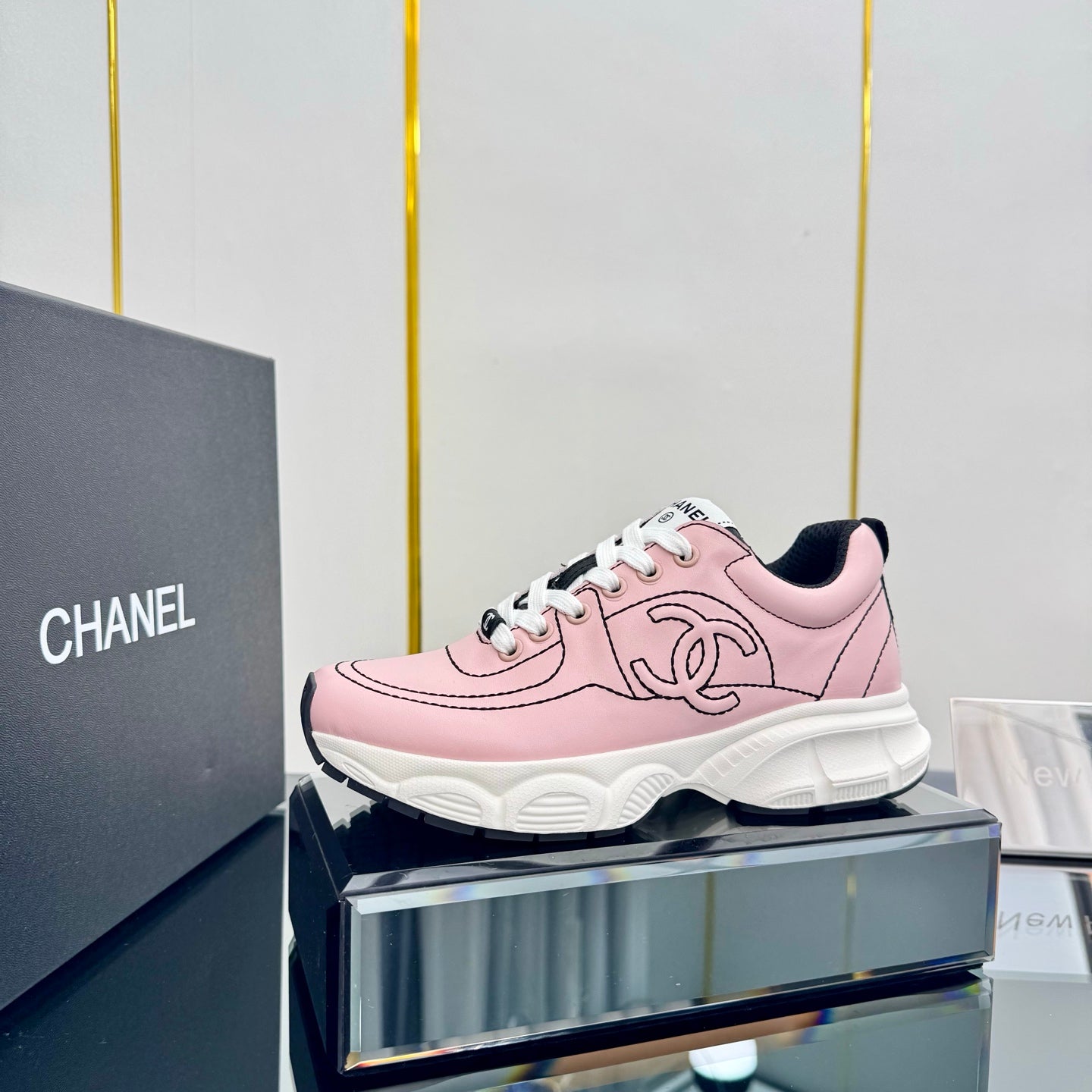 TRAINERS SNEAKER IN LIGHT PINK CALFSKIN WITH BLACK EMBROIDERED