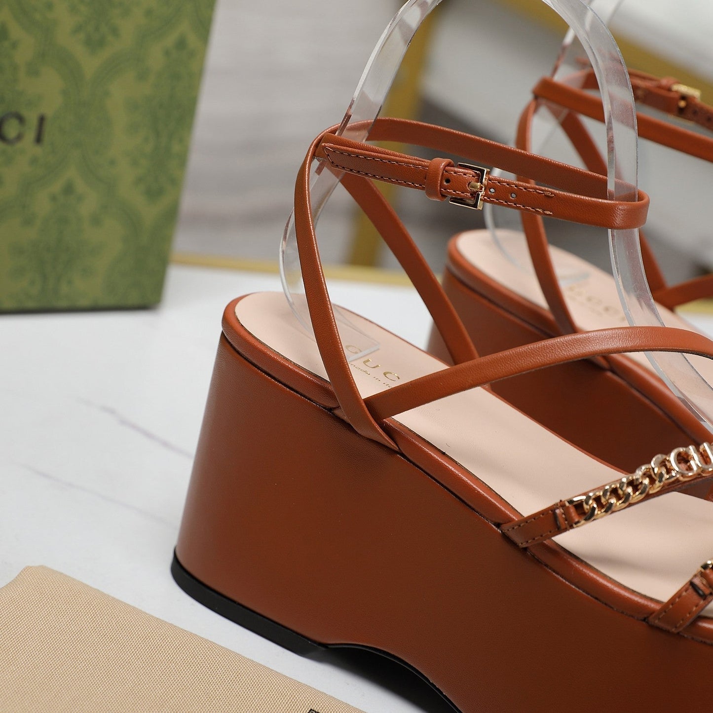 WEDGE PLATFORM IN CINNAMON BROWN SHEEPSKIN