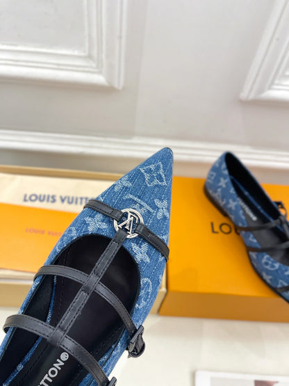 POINTED FLAT SHOES IN COBALT BLUE MONOGRAM DENIM