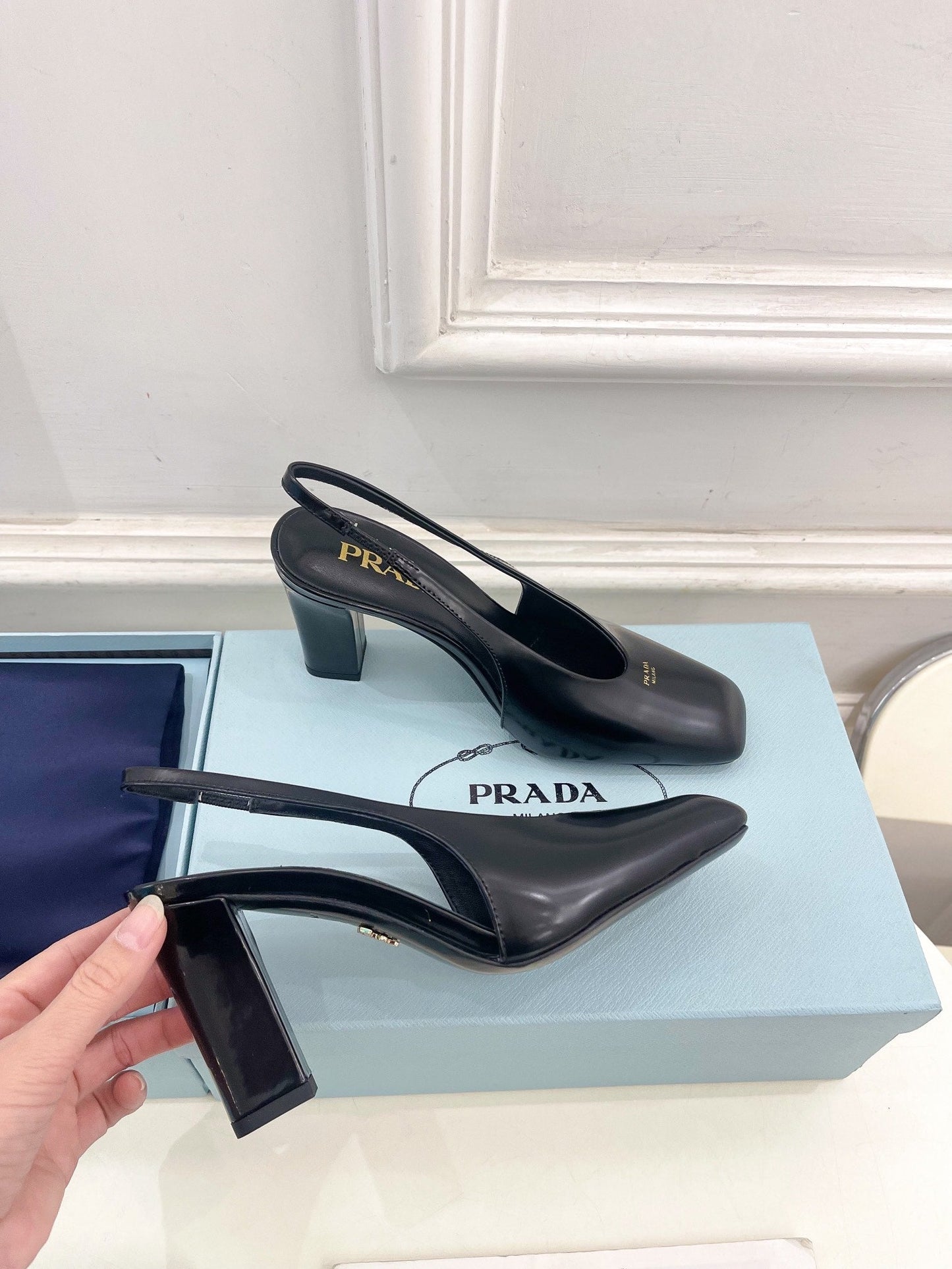 SQUARE TOE SLINGBACK PUMPS IN BLACK SMOOTH LAMBSKIN