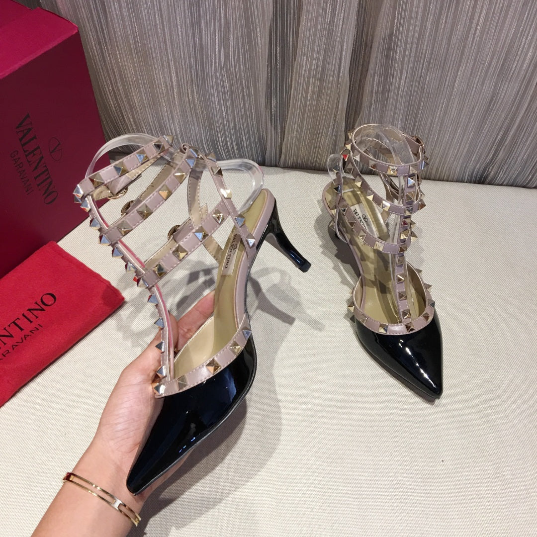ROCKSTUD CAGED PUMP 65MM IN BLACK MIX LIGHT PINK PATENT CALFSKIN